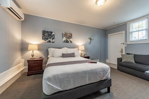 Homestead Inn Bed and Breakfast in New Milford