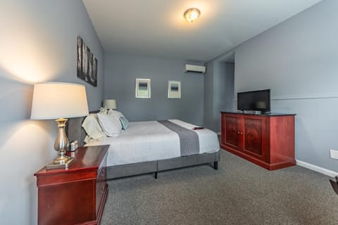 Homestead Inn Bed and Breakfast in New Milford