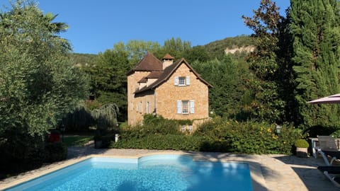 Property building, Garden, Solarium, Pool view, Swimming pool