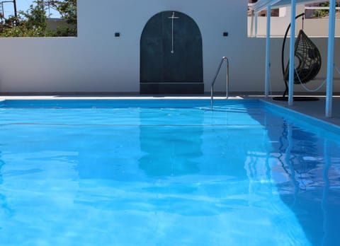 Restaurant/places to eat, View (from property/room), Sea view, Sea view, Swimming pool, Location