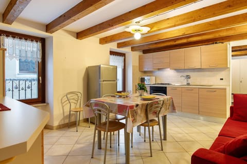 Property building, Kitchen or kitchenette, Living room