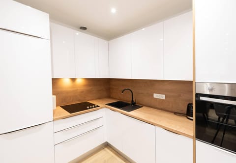 Guest house "Litus" Bed and Breakfast in Podstrana