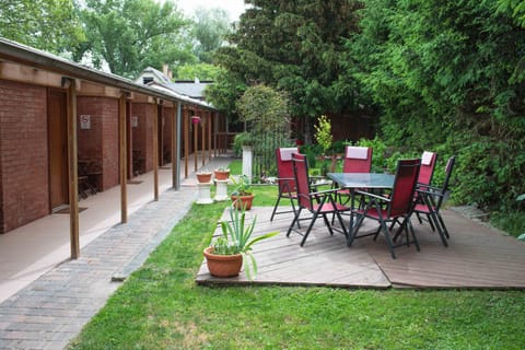 Patio, Garden