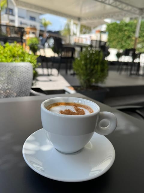 Villa White Hotel in Ksamil