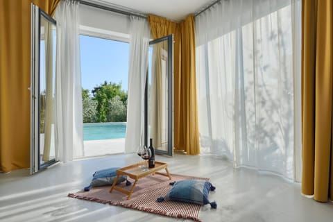 Pool view, Swimming pool