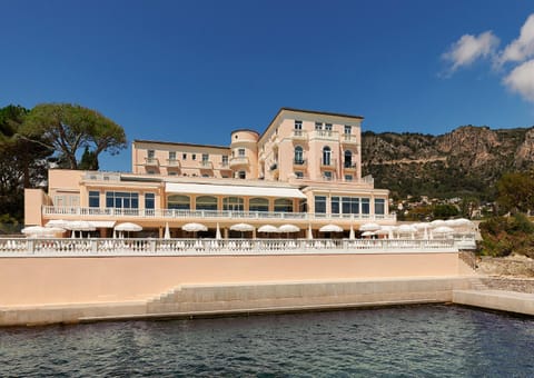 Property building, Nearby landmark, Day, Natural landscape, Mountain view, Sea view