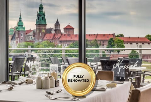 Restaurant/places to eat, View (from property/room), City view, City view