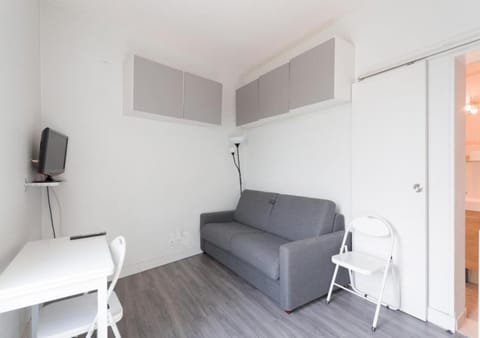 Studio Meublé Apartment in Île-de-France