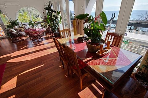 Living room, Seating area, Dining area, Sea view