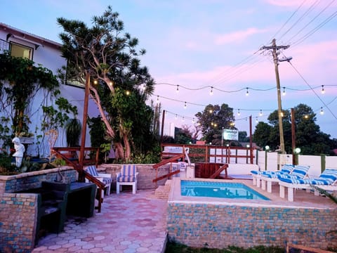 Garden, Swimming pool