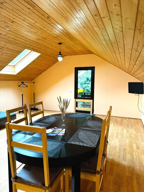 TV and multimedia, Living room, Dining area