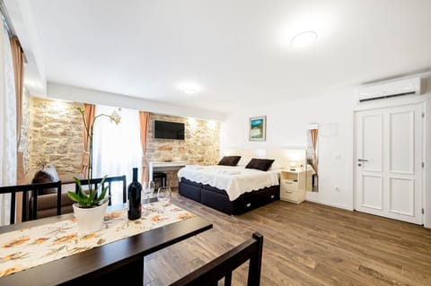 Apartments Palace Rialto Bed and Breakfast in Šibenik