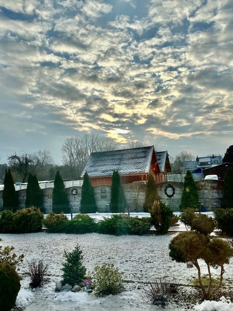 Pensjonat pod Dębami Vacation rental in Swinoujscie