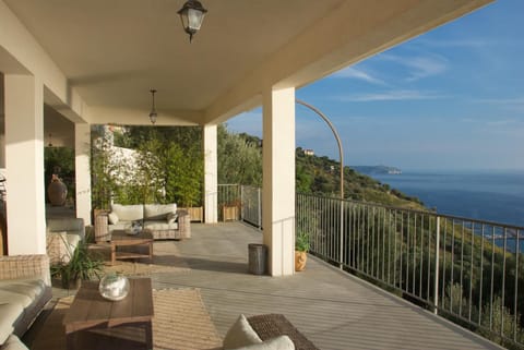 Property building, Patio, Balcony/Terrace, Landmark view, Landmark view, Sea view, Sea view