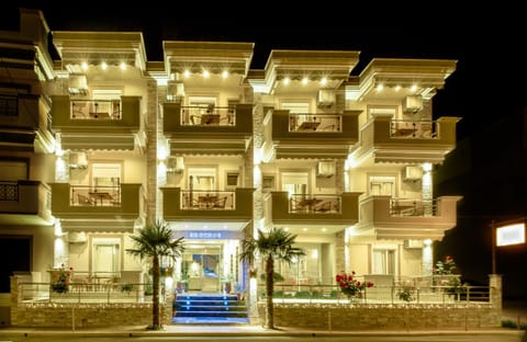 Property building, Facade/entrance
