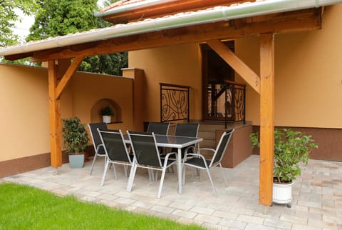 Property building, Balcony/Terrace