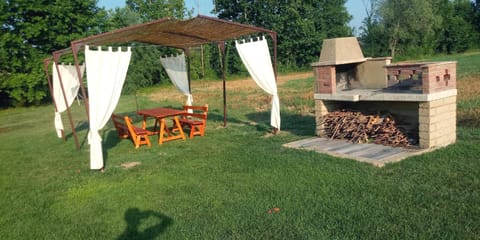 BBQ facilities, Garden