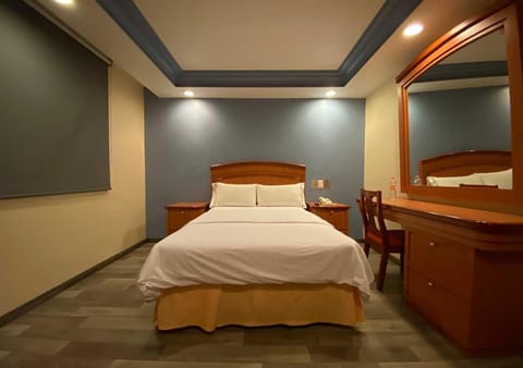 Bed, Photo of the whole room, Decorative detail