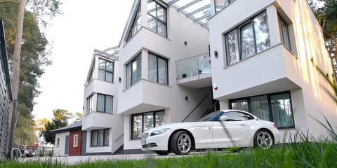 Facade/entrance, Summer, Floor plan