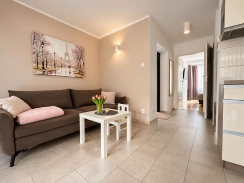Living room, Photo of the whole room, Seating area