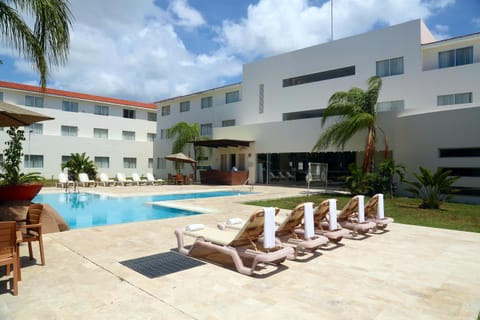 Day, Balcony/Terrace, Swimming pool, Swimming pool