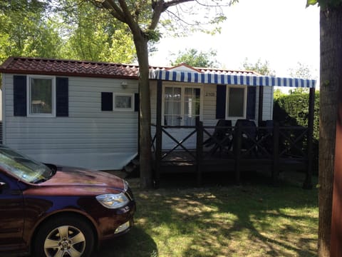 Oliholiday Mobilehomes - Cavallino House in Lido di Jesolo