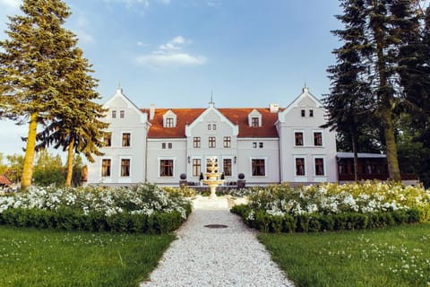 Property building, Garden