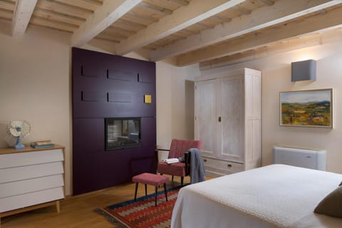 Photo of the whole room, Decorative detail, Bedroom