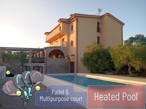 Property building, Restaurant/places to eat, Natural landscape, Garden, Swimming pool
