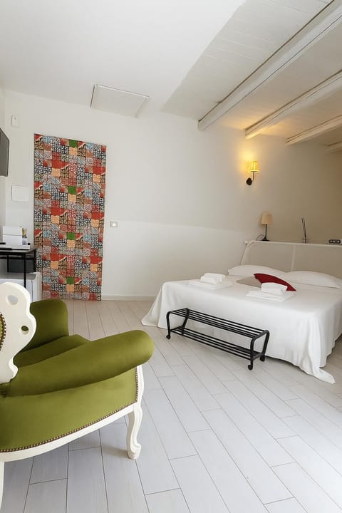 TV and multimedia, Bedroom, towels