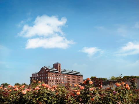 Property building, City view
