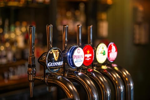 Lounge or bar, Drinks