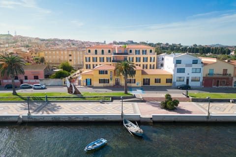 Property building, Bird's eye view