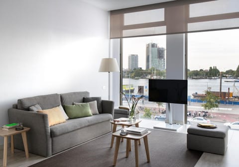 TV and multimedia, Living room, River view
