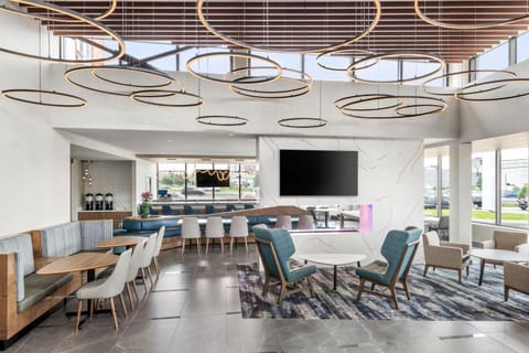 Restaurant/places to eat, Lobby or reception