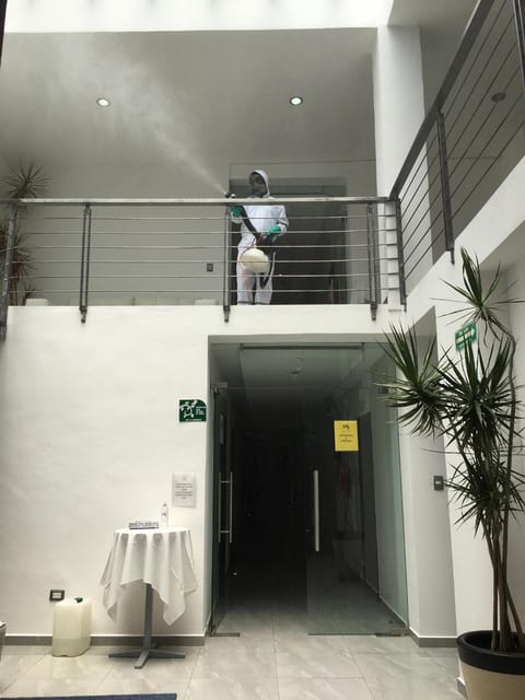 Communal lounge/ TV room