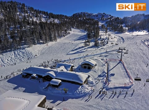 Ski School, Skiing, On site