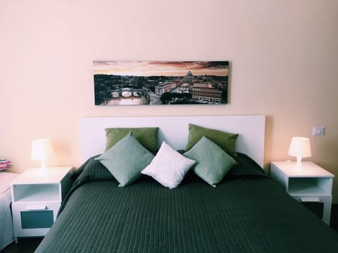 Property building, Bedroom, City view, Family, Family