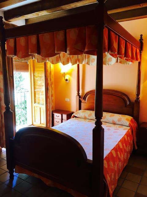 Bed, Decorative detail