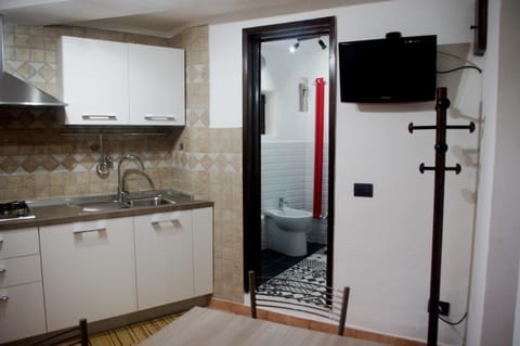 Kitchen or kitchenette, Living room