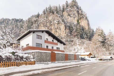 Property building, Facade/entrance, Winter