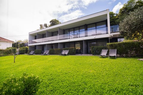 Property building, Day, Natural landscape, Garden, Garden, Garden view