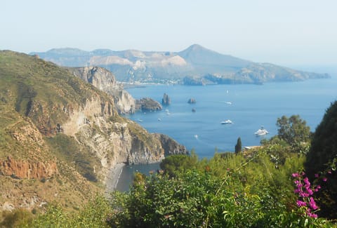 Balcony/Terrace, Mountain view, Sea view