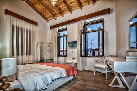 Photo of the whole room, Bedroom, On site