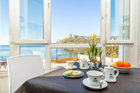 Coffee/tea facilities, Sea view, Breakfast
