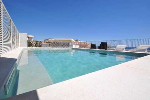 Pool view, Sea view, Swimming pool