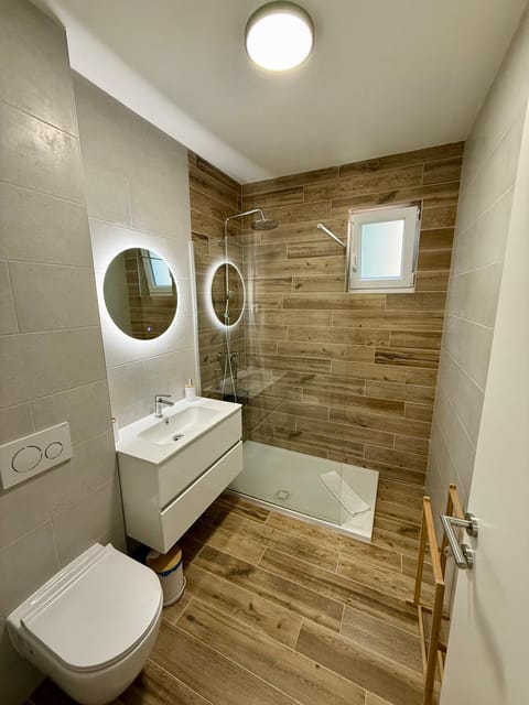 Guest House Stipe Bed and Breakfast in Brela