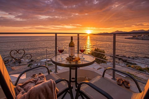 View (from property/room), Balcony/Terrace, Mountain view, Sea view, Sunset