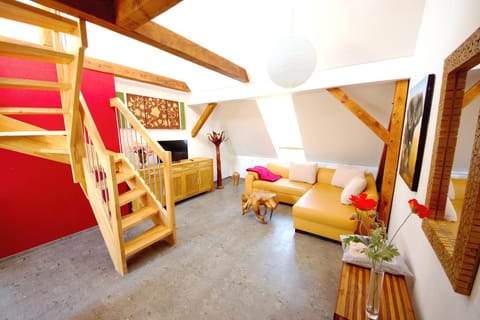 TV and multimedia, Living room, Photo of the whole room, Seating area