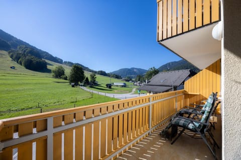 Natural landscape, Balcony/Terrace